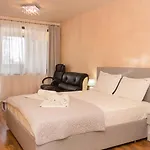 Gem 2bd Flat With Sunny Balcony By Flat Mаnager