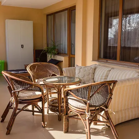 Gem 2bd Flat With Sunny Balcony By Flat Mаnager アパート *