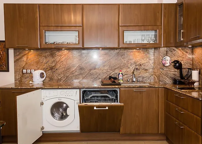 Apartment Gem 2bd Flat With Sunny Balcony By Flat Mаnager Warna